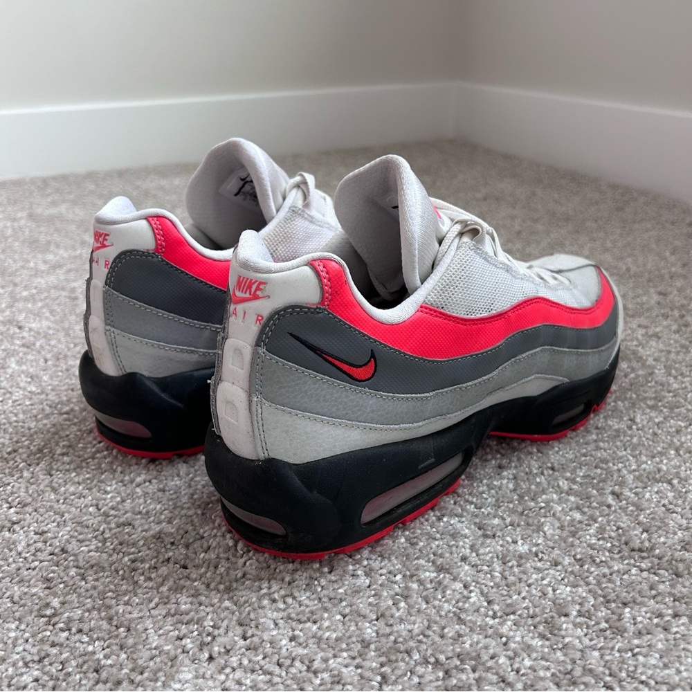 Nike Air Max 95 Solar Red 2018 OG Retro Men’s Size 12 White Grey 749766-112 - Picture 6 of 13
